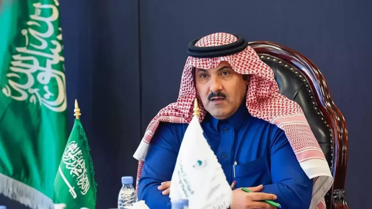 السفير السعودي في عدن يوضح الحقيقة وراء الأخبار المتداولة ويكشف إشاعات الإعلام